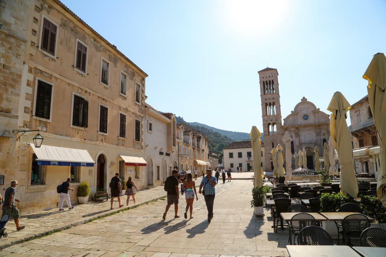 Hvar Piazza Apartment Hvar Town Eksteriør billede